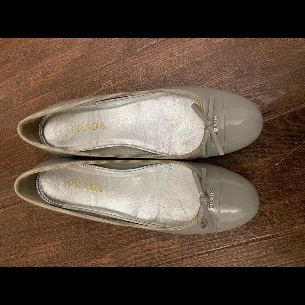 GRAY PATTEN PRADA BALLET FLATS SIZE 38